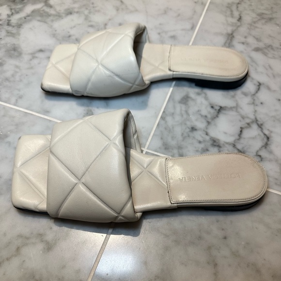 Bottega Veneta White Lido Flat Sandal US 35.5 - Picture 3 of 6